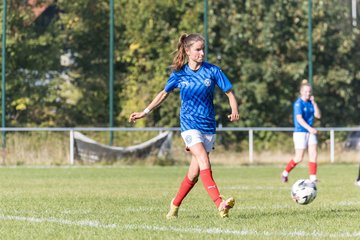 Bild 351 - F Holstein Kiel 2 - SSG Rot-Schwarz Kiel 2 : Ergebnis: 5:0